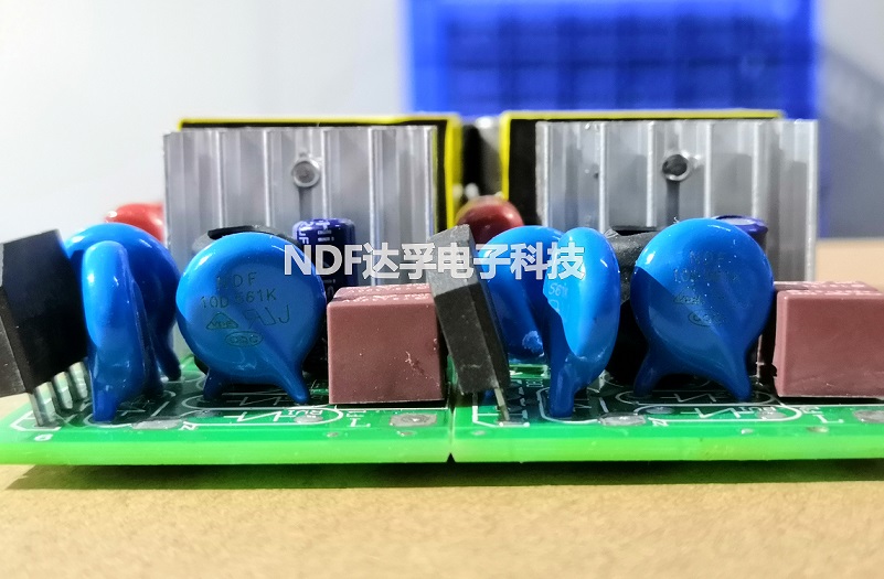 壓敏電阻是如何抑制浪涌的？